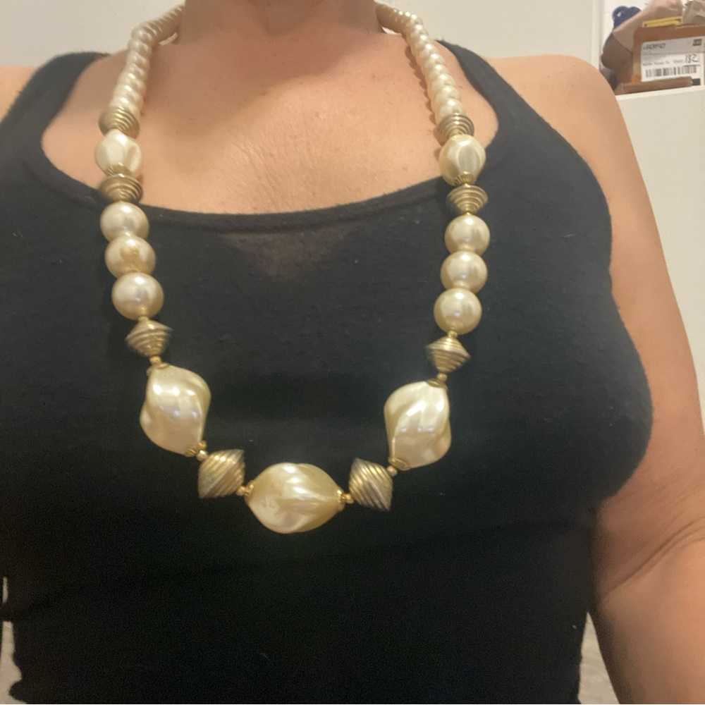 Korea Vintage Gold faux Pearl Statement Necklace - Elegant Women's Jewelry